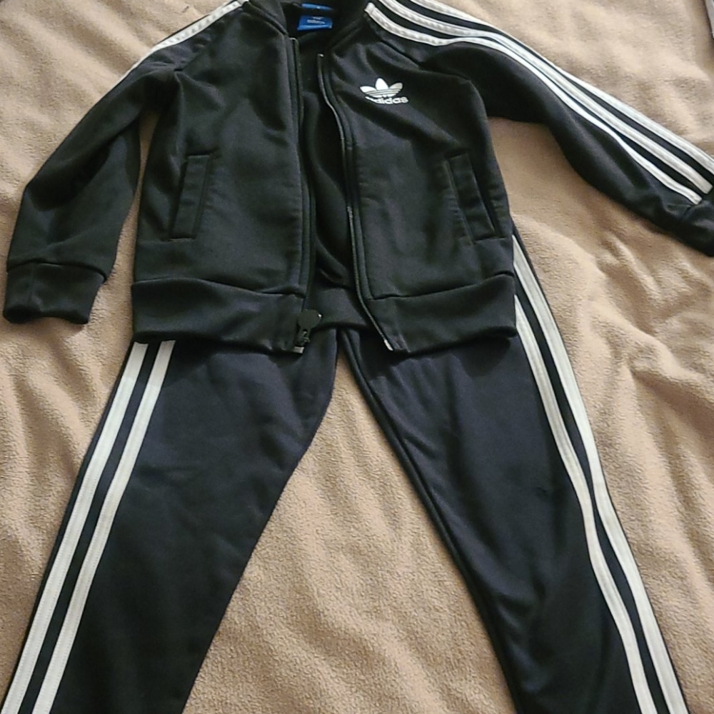Adidas sweat suit two piece